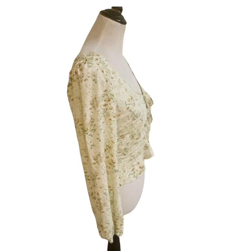 H&M Cottage Core Ruched Cropped Blouse Tie Front Cream & Yellow Size Medium - Picture 5 of 15